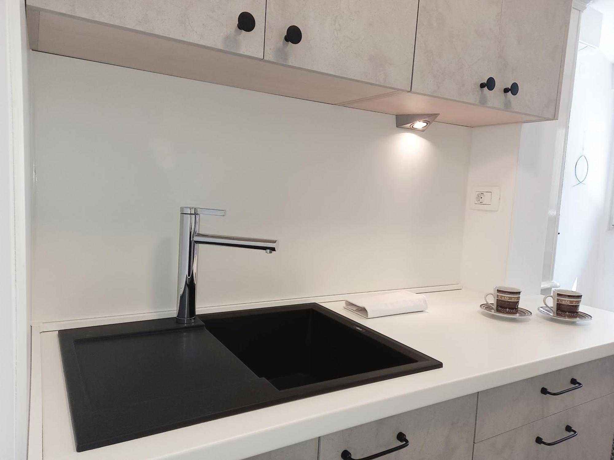 Bruno Split Centre Apartment And Room Екстер'єр фото