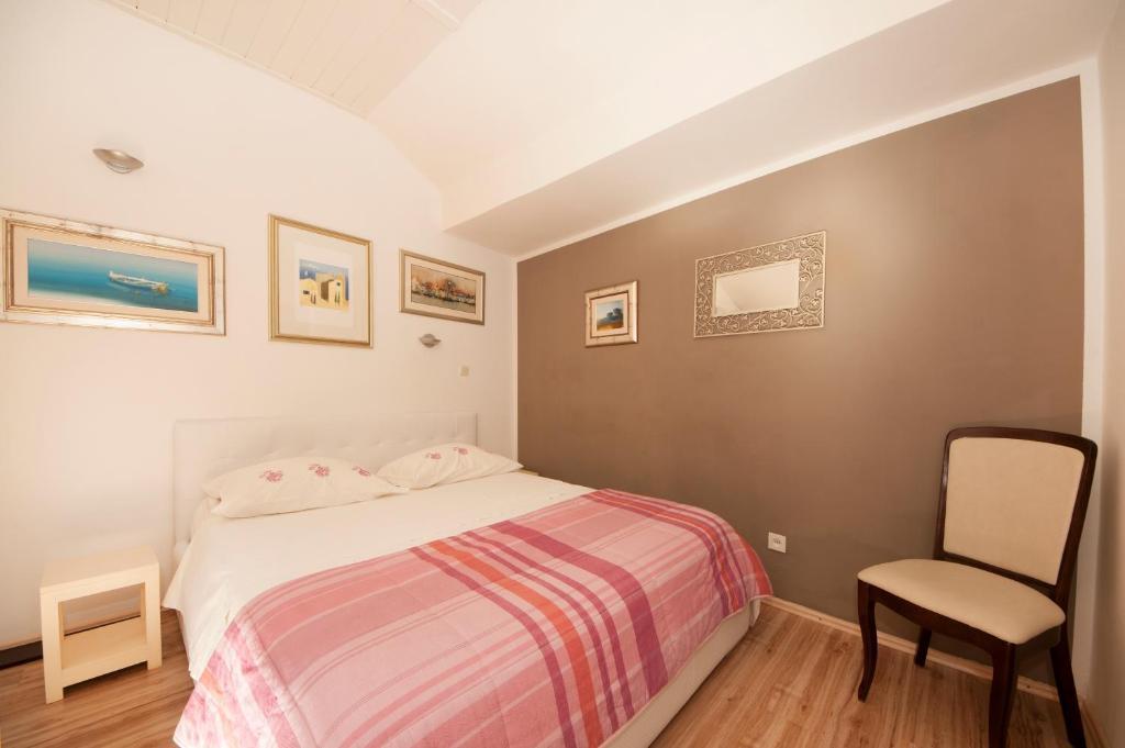 Bruno Split Centre Apartment And Room Екстер'єр фото